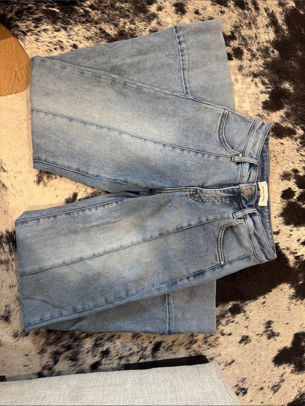 Risen Mid Rise Light Blue Wide Leg Jeans for Women